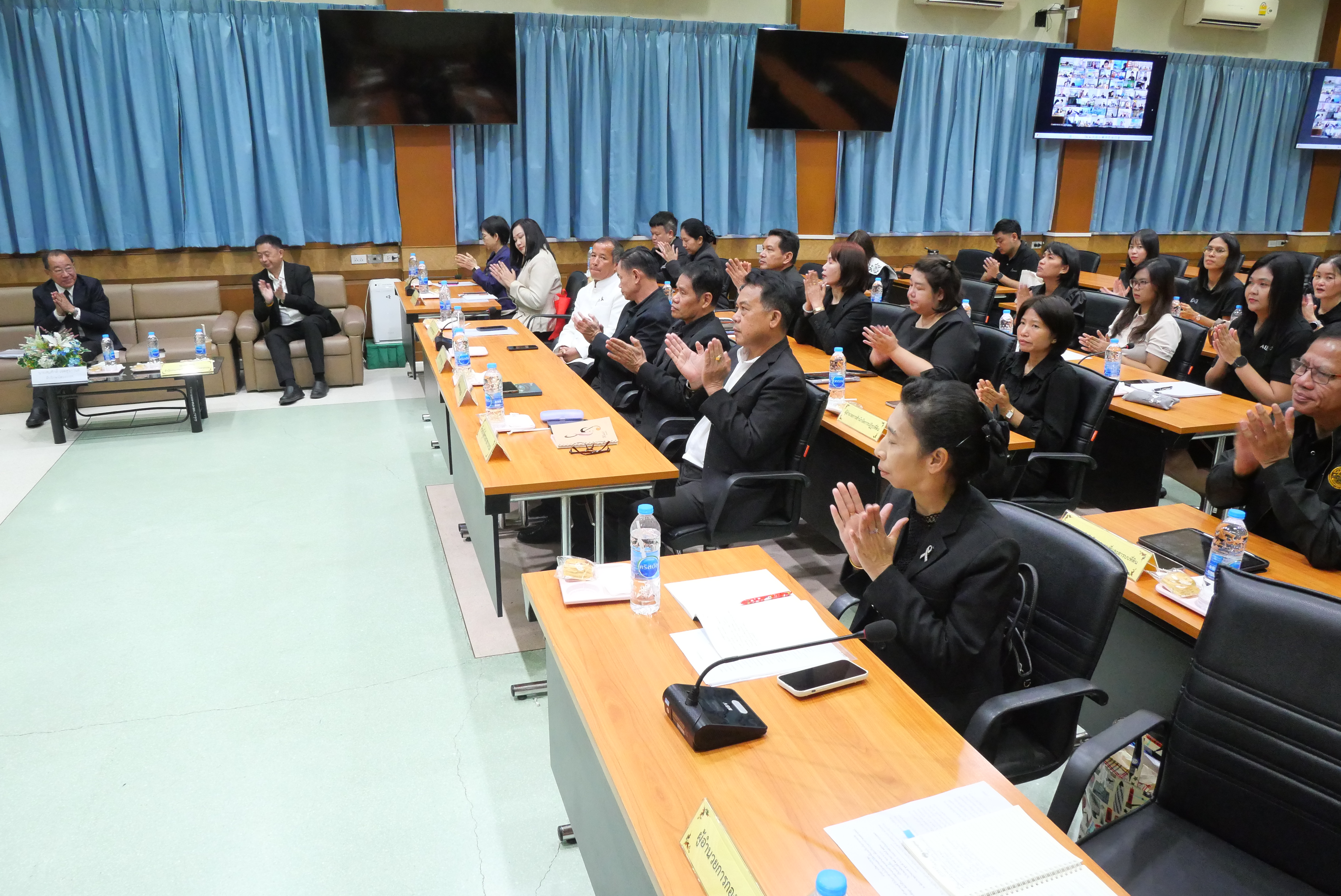 title - เลขาธิการ ส.ป.ก. เปิดการประชุม “สร้างความเข้าใจในการดำเนินโครงการและให้คำชี้แจงเกี่ยวกับการรวบรวม การเก็บข้อมูลเพื่อ ใช้ในการจัดทำแผนกำหนดตำแหน่ง เพื่อปรับปรุงการกำหนดตำแหน่งเป็นระดับสูงขึ้น ของ ส.ป.ก.”